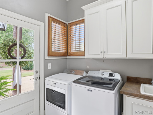 8408 Marsh Pointe Drive