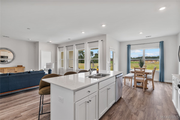 7338 Orange Blossom Way