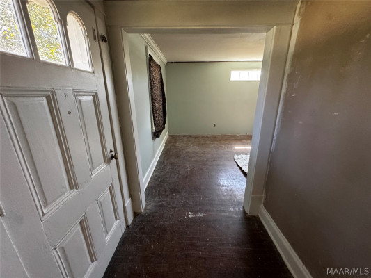2222 Narrow Lane Road