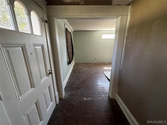 2222 Narrow Lane Road