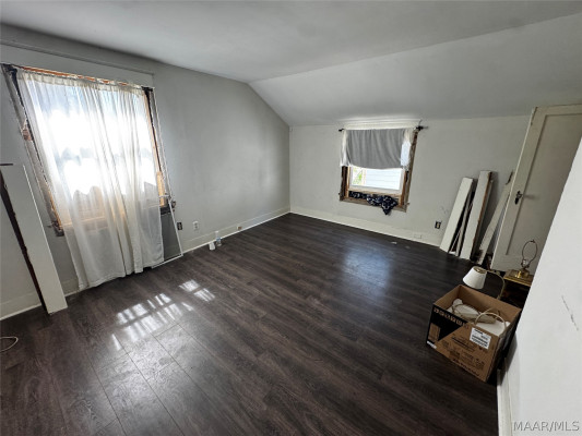 2222 Narrow Lane Road