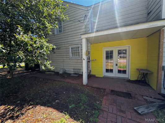 2222 Narrow Lane Road