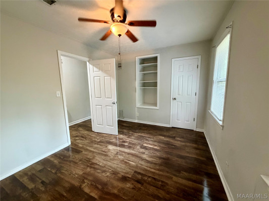 3871 Sherwood Drive