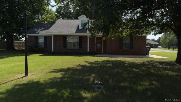 90 SCARLET OAK Drive