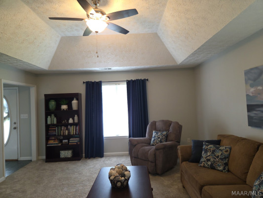 90 SCARLET OAK Drive