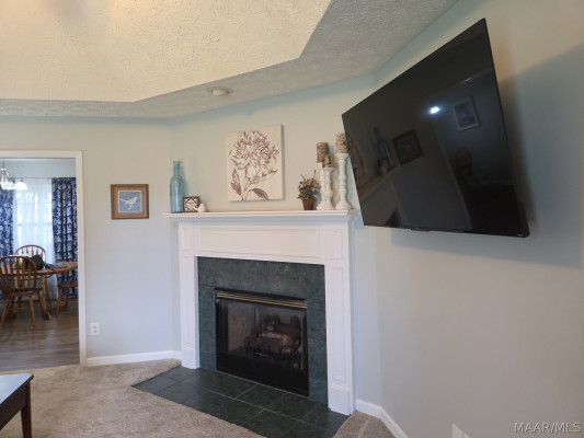 90 SCARLET OAK Drive