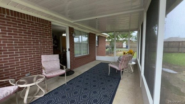90 SCARLET OAK Drive