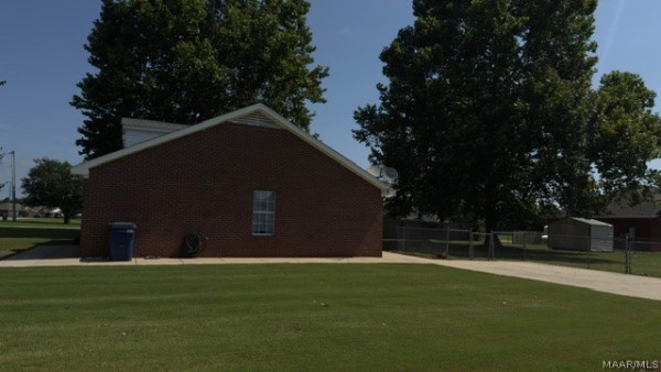 90 SCARLET OAK Drive