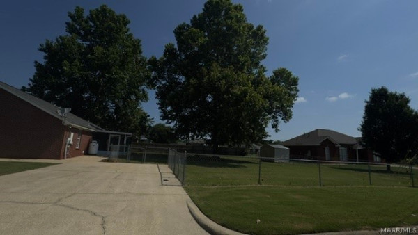 90 SCARLET OAK Drive