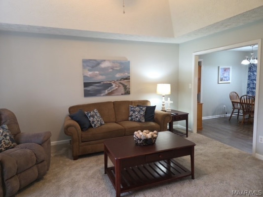 90 SCARLET OAK Drive