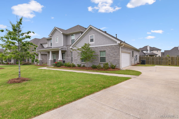 8318 Young Crossing