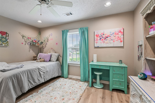 1722 Twelve Oaks Lane