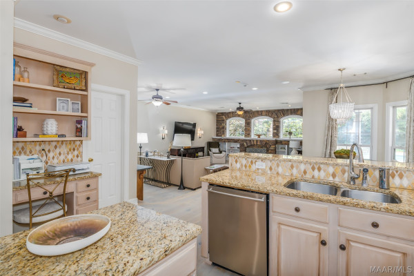 8213 Mossy Oak Drive