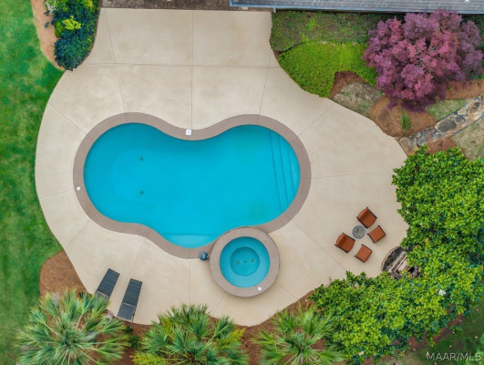 8213 Mossy Oak Drive