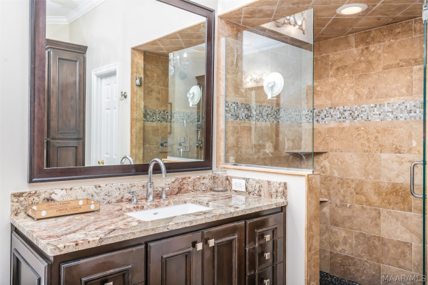 8213 Mossy Oak Drive