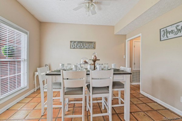 831 HEATHER Drive