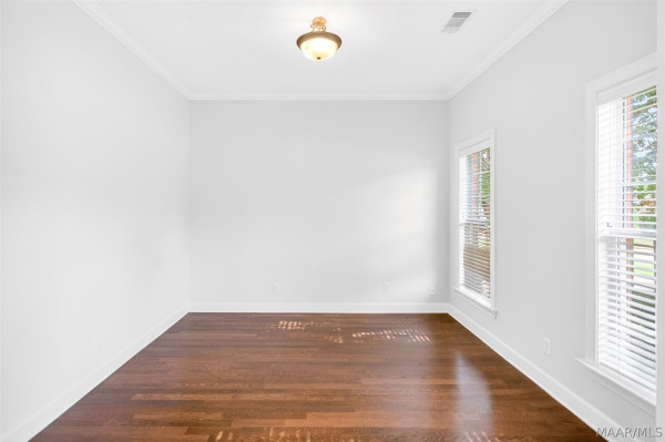 8713 MORNING Place