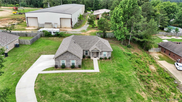 715 Pinetuckett Parkway