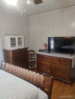 1127 Rosedale Drive