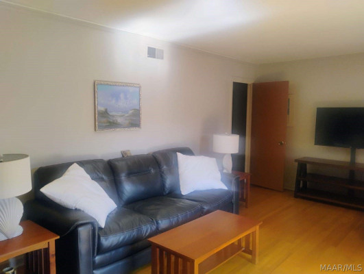 1127 Rosedale Drive