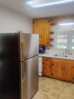 1127 Rosedale Drive