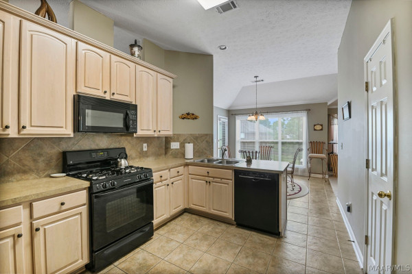 1249 AUTUMN Ridge