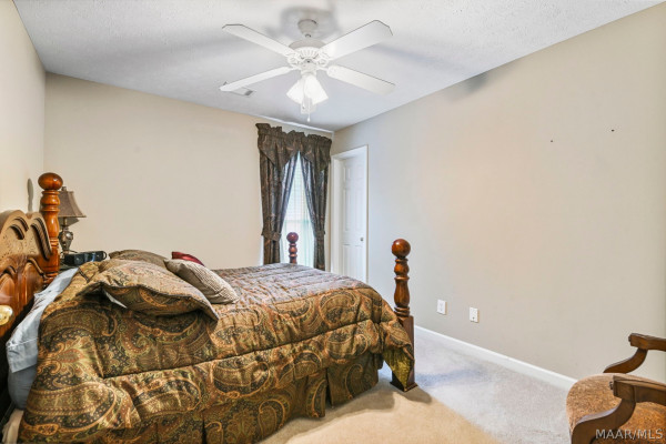 1249 AUTUMN Ridge