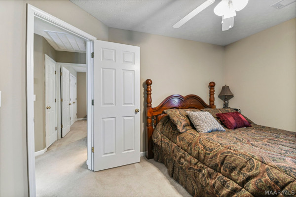 1249 AUTUMN Ridge
