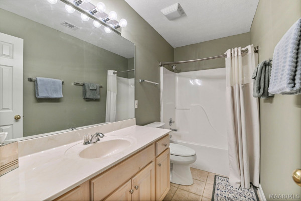 1249 AUTUMN Ridge