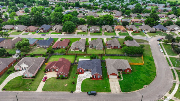 1249 AUTUMN Ridge