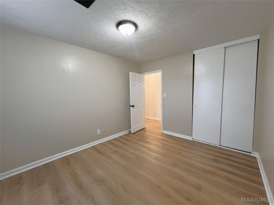 109 E Teri Court