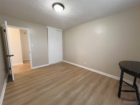109 E Teri Court