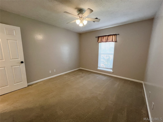 109 E Teri Court