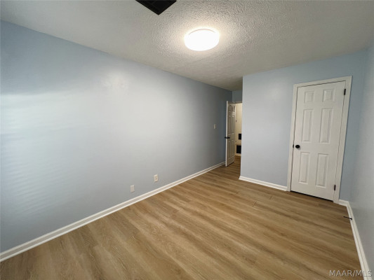 109 E Teri Court