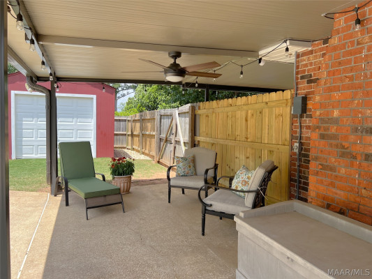 109 E Teri Court