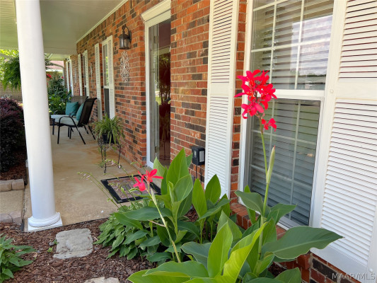 109 E Teri Court