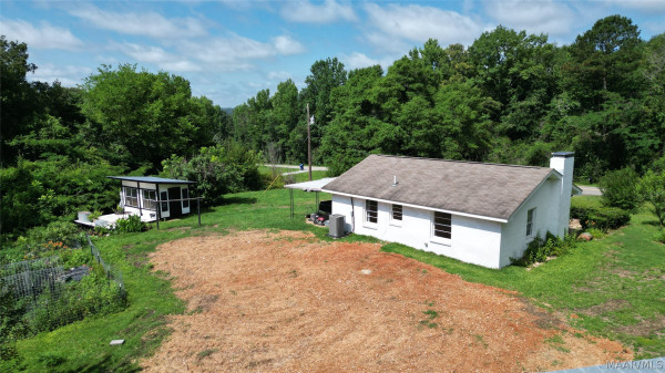 2852 County Road 85 .