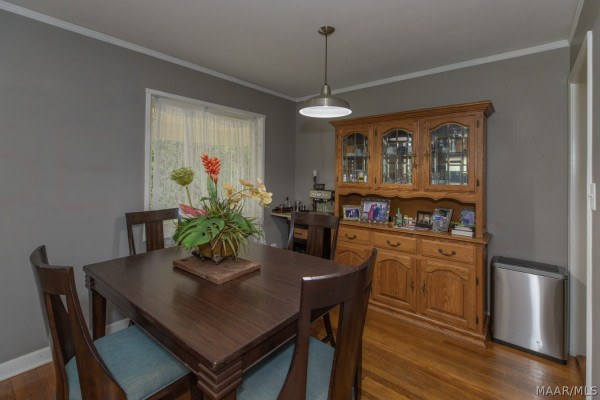 3637 WILLOW LANE Drive