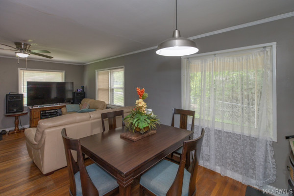 3637 WILLOW LANE Drive