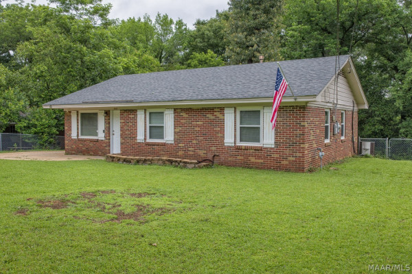 3637 WILLOW LANE Drive