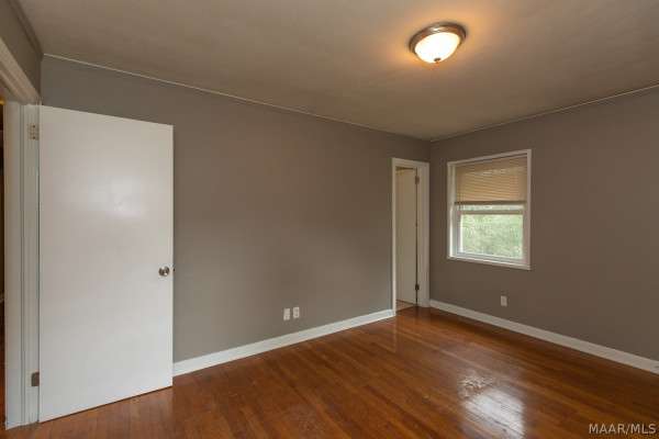 3637 WILLOW LANE Drive