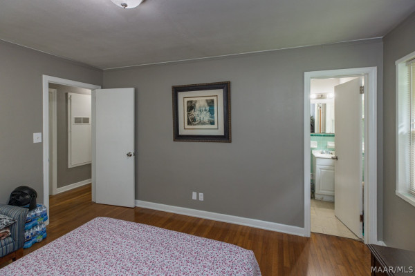 3637 WILLOW LANE Drive