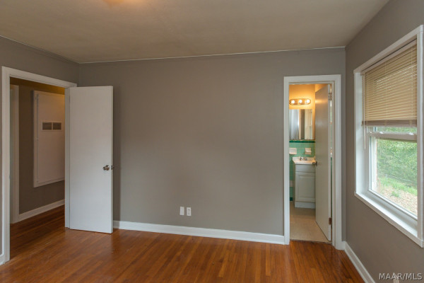 3637 WILLOW LANE Drive