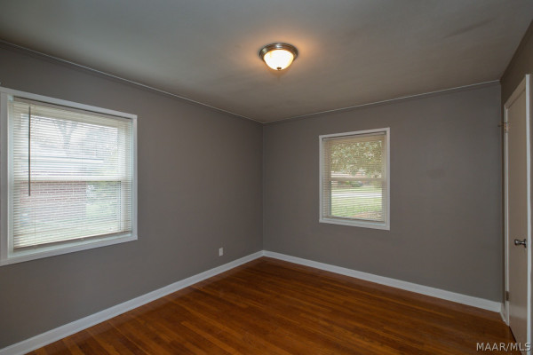 3637 WILLOW LANE Drive