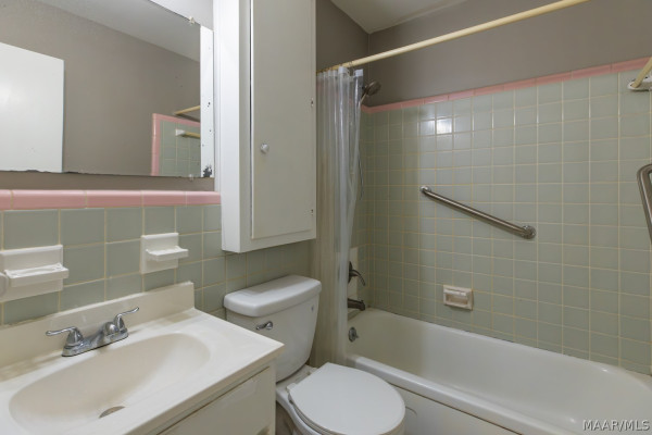 3637 WILLOW LANE Drive