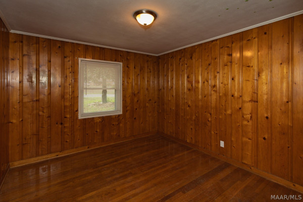 3637 WILLOW LANE Drive