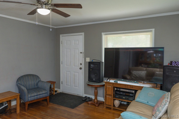 3637 WILLOW LANE Drive