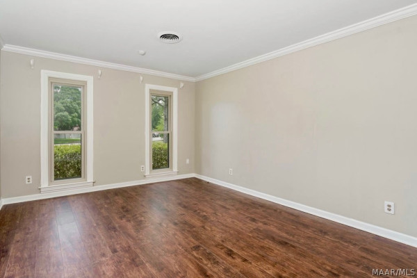 3715 Dresden Court