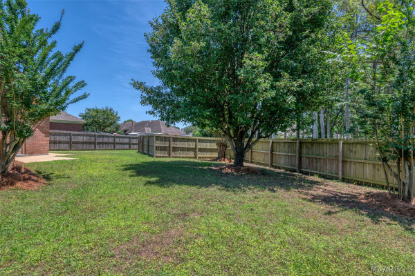 2661 Queens Hollow Court