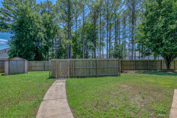 2661 Queens Hollow Court